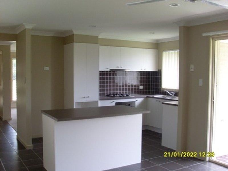 14 Patsy  Cres, Redbank Plains QLD 4301