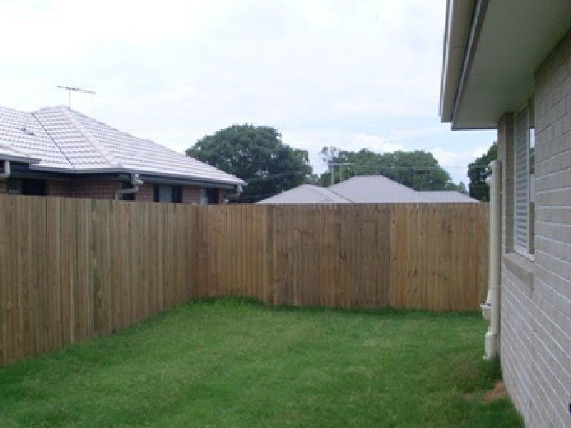 5 Shaun  St, Redbank Plains QLD 4301