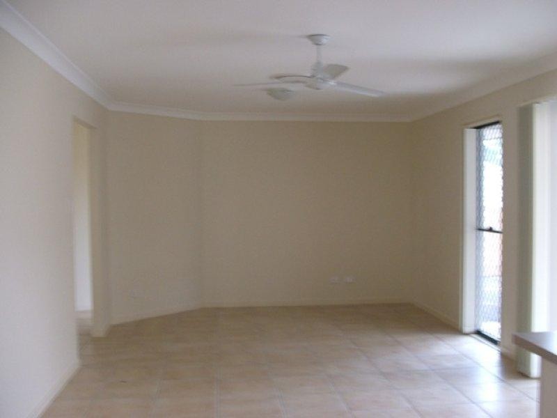 8 Duncan  Cres, Joyner QLD 4500