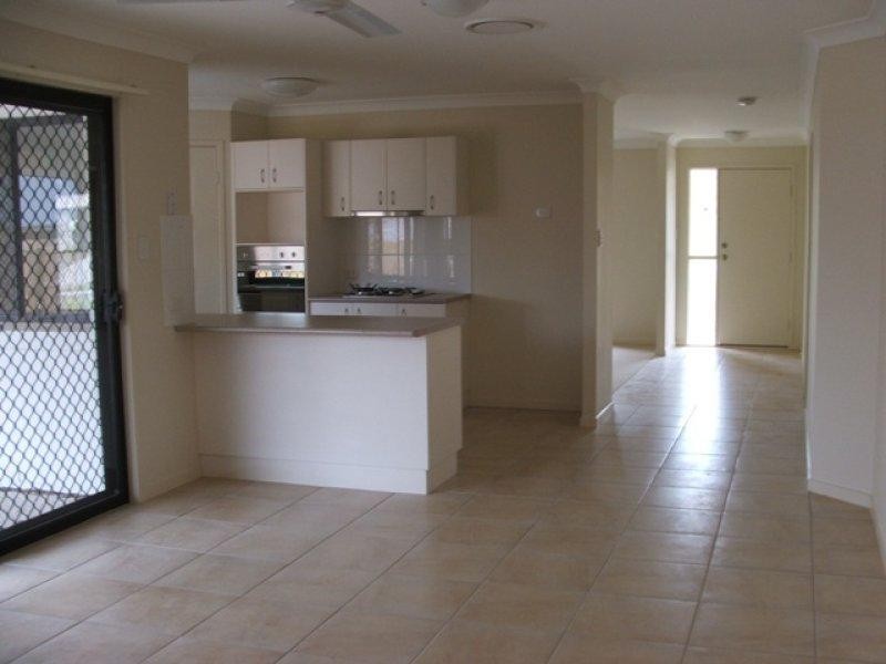 8 Duncan  Cres, Joyner QLD 4500