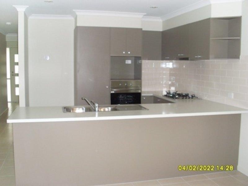 3 Patsy  Cres, Redbank Plains QLD 4301