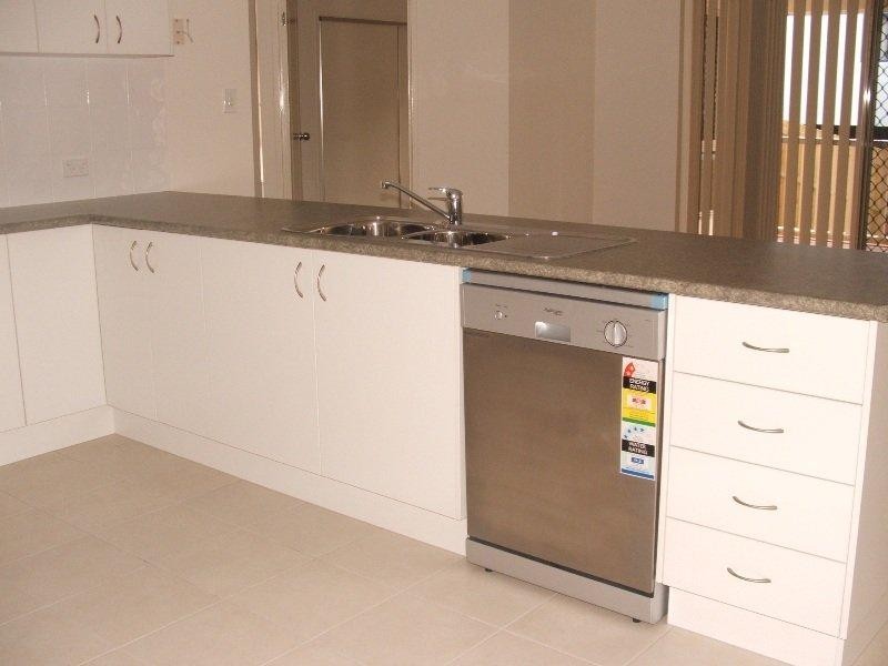 5 Tralee  Ct, Carrara QLD 4211