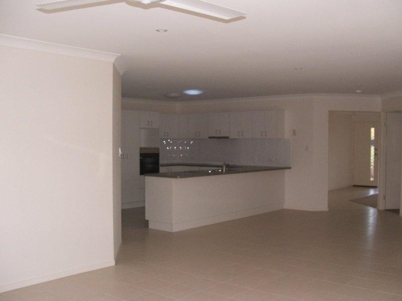 5 Tralee  Ct, Carrara QLD 4211