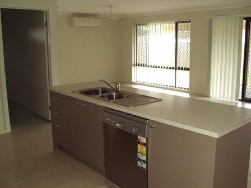 13 Rawson  Ct, Holmview QLD 4207