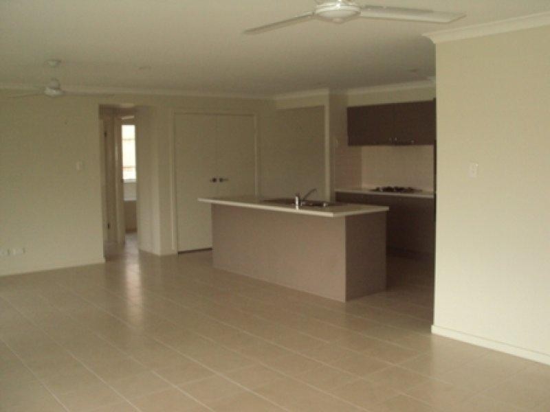 13 Rawson  Ct, Holmview QLD 4207