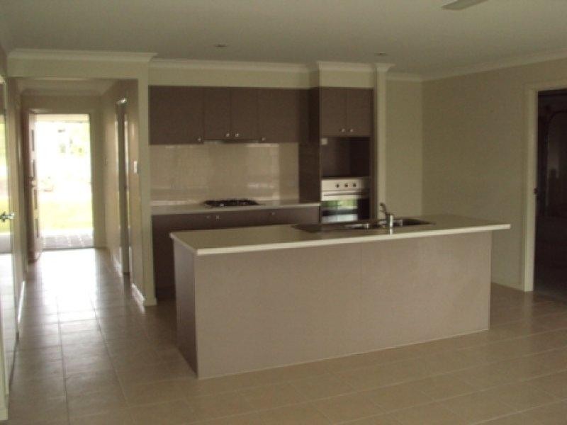 13 Rawson  Ct, Holmview QLD 4207