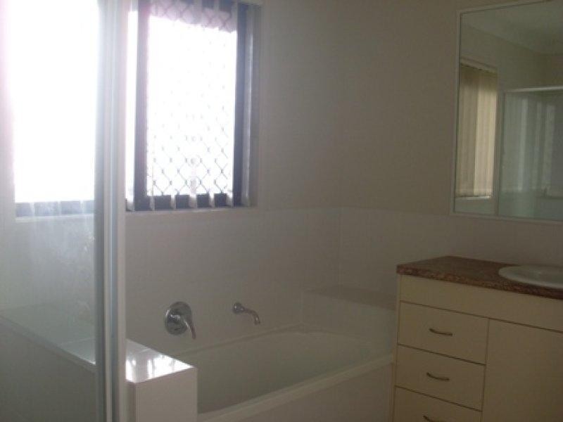 2 Mallard  Cl, Eagleby QLD 4207