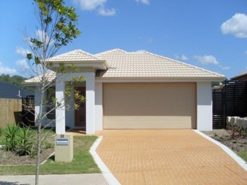 32 Pepper tree  Dr, Holmview QLD 4207
