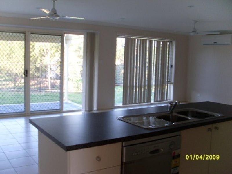 45 Tindle St, Redbank Plains QLD 4301