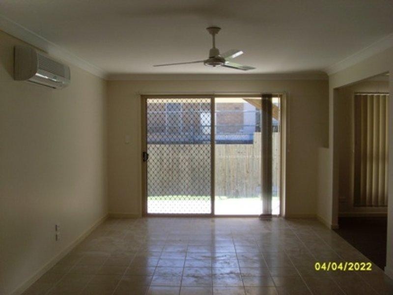 8 Barrington St, Springfield Lakes QLD 4300