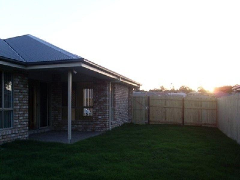 13 Sandpiper Cct, Eagleby QLD 4207