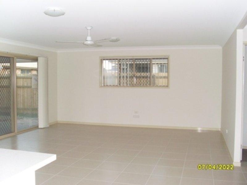 4 Tern  Cl, Eagleby QLD 4207