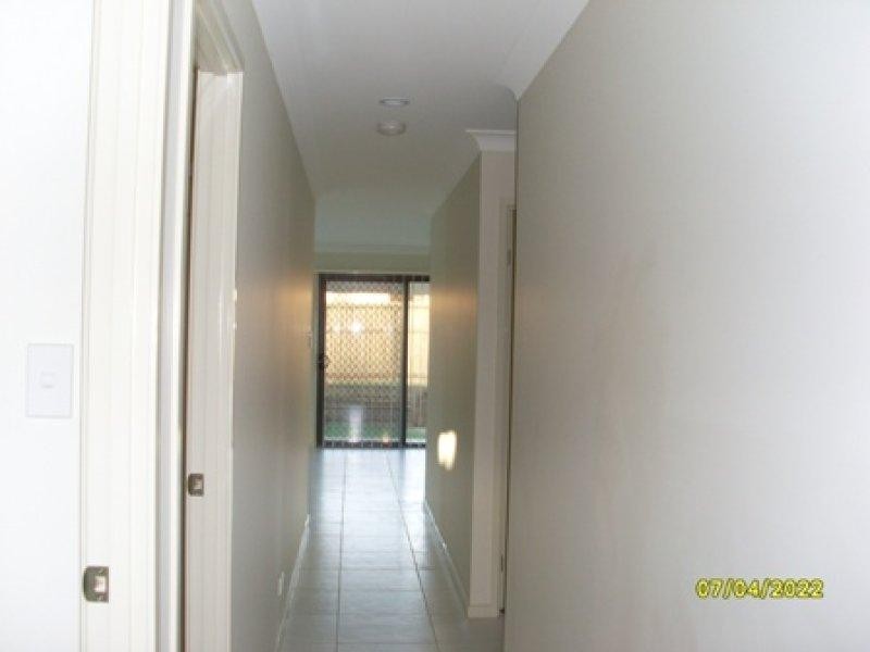 2 Sandpiper  Cct, Eagleby QLD 4207