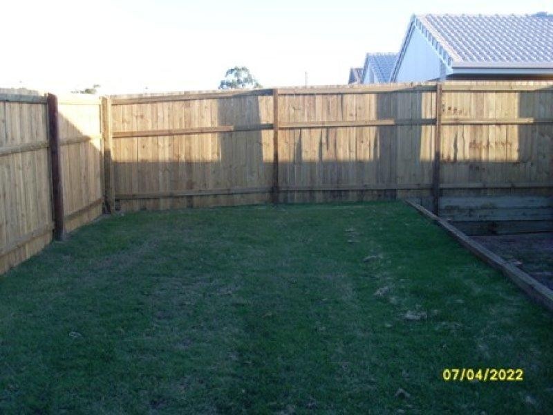 2 Sandpiper  Cct, Eagleby QLD 4207