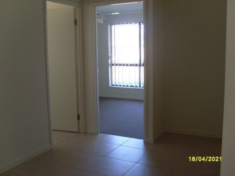 8 Starling  St, Eagleby QLD 4207