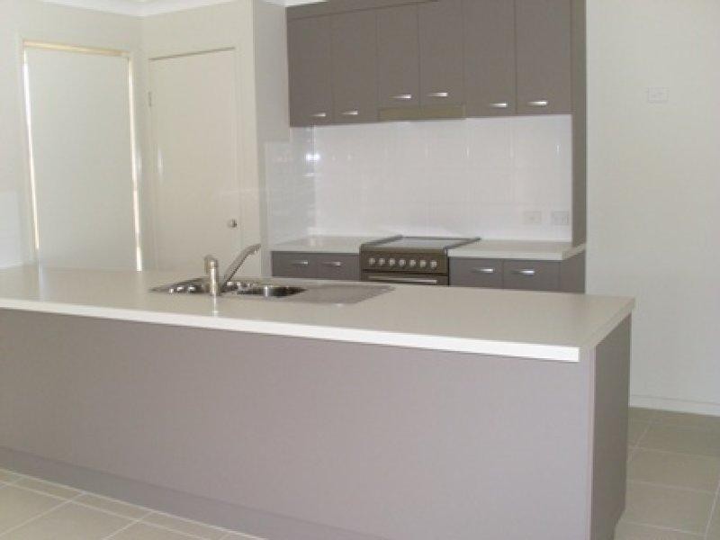 6 Starling  St, Eagleby QLD 4207