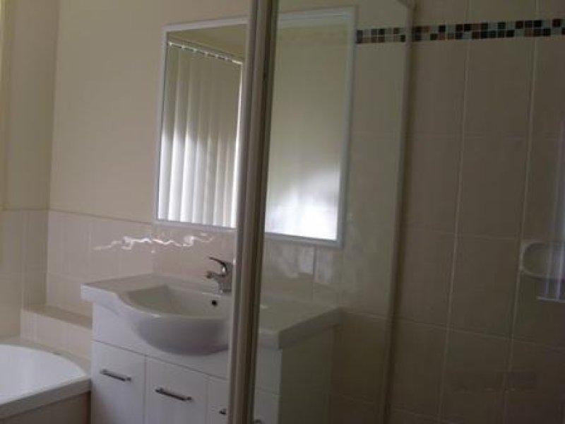 3 Kite Cres, Eagleby QLD 4207