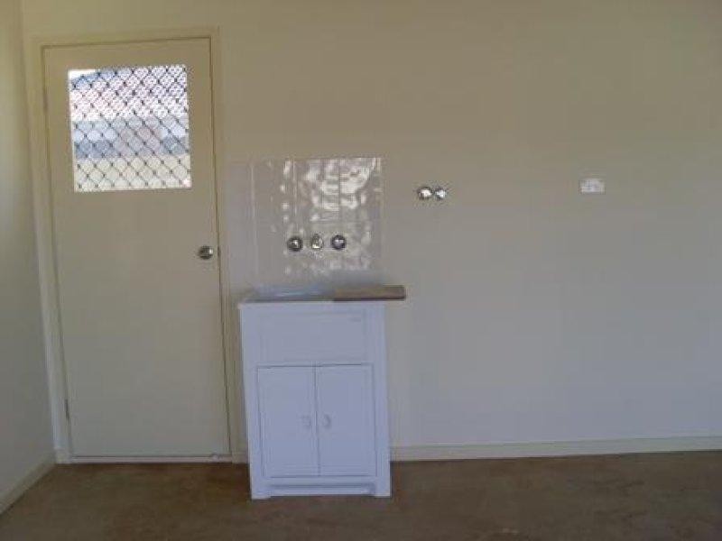 3 Kite Cres, Eagleby QLD 4207
