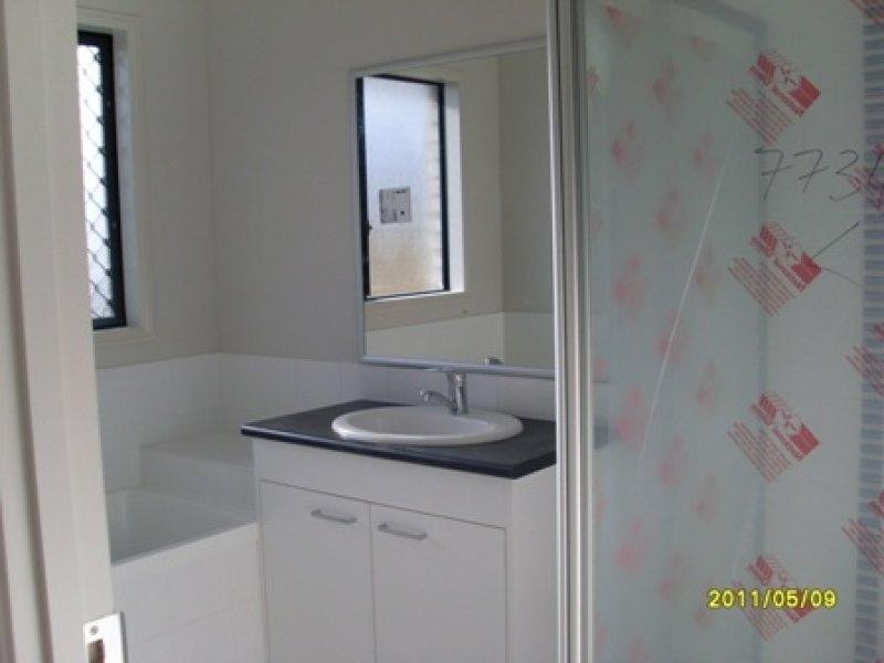 10 Kite Ct, Eagleby QLD 4207