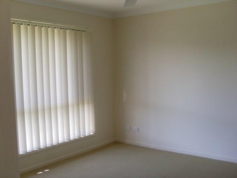 16 Sandpiper Clt, Eagleby QLD 4207