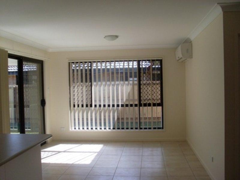 16 Sandpiper Clt, Eagleby QLD 4207