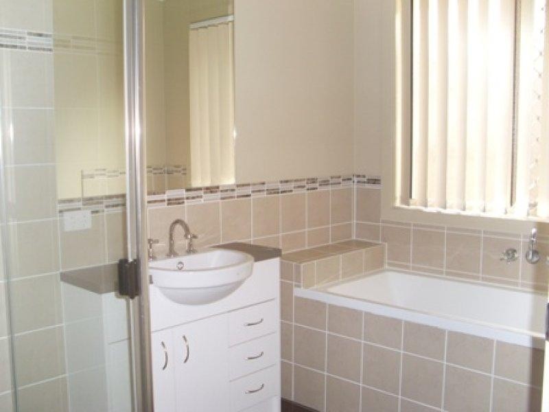 44 Penrose Cct, Redbank Plains QLD 4301