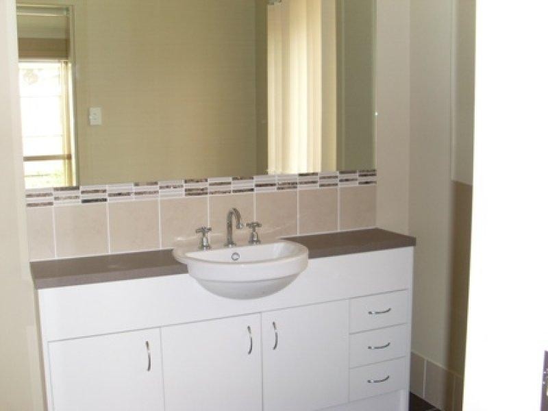 44 Penrose Cct, Redbank Plains QLD 4301