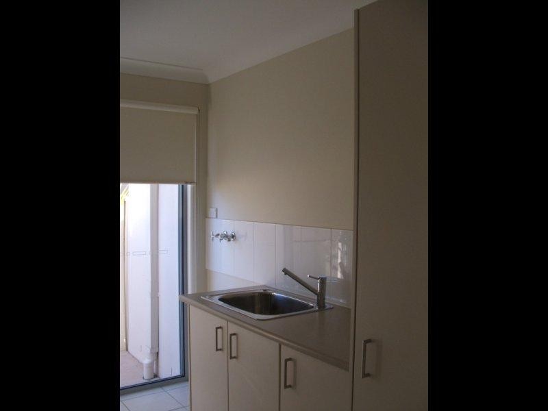 32 Southaven Drive Dr, Helensvale QLD 4212