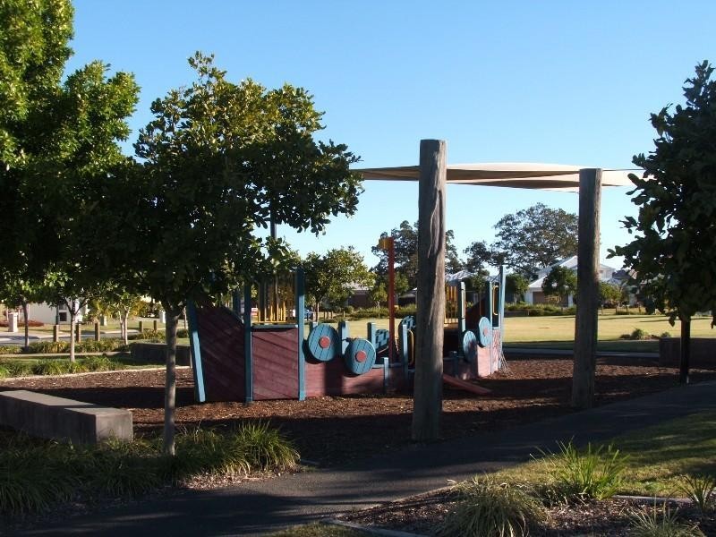 32 Southaven Drive Dr, Helensvale QLD 4212