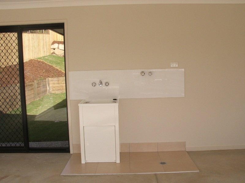 44 Wunburra  Cir, Pacific Pines QLD 4211