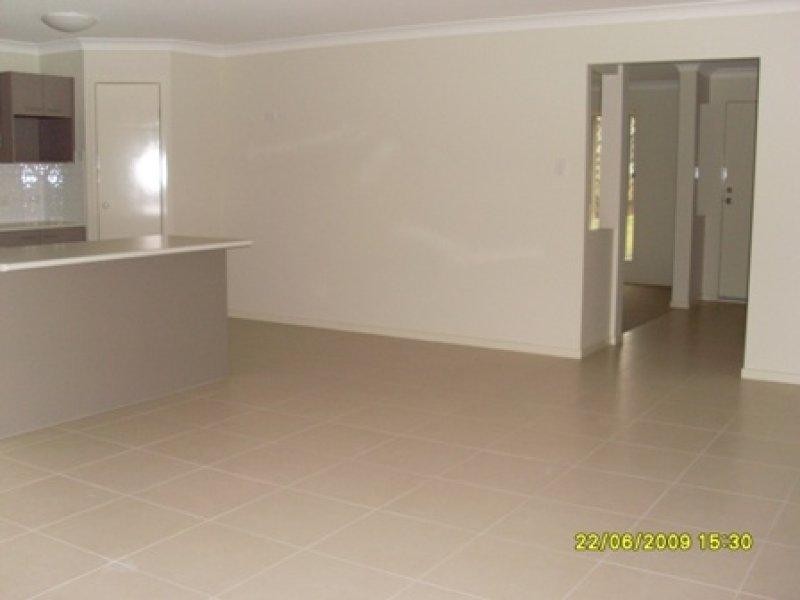 4 Starling  St, Eagleby QLD 4207