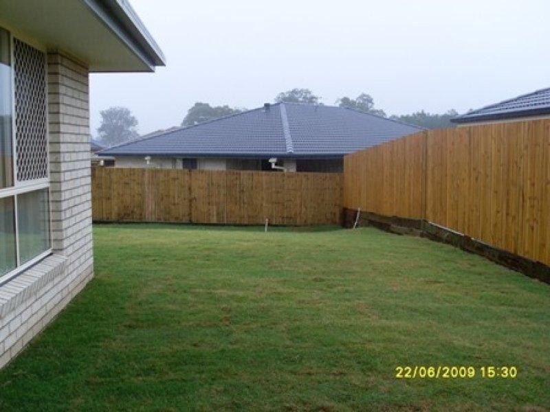 4 Starling  St, Eagleby QLD 4207