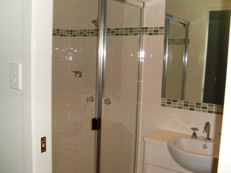 9 Wandera Ct, Redbank Plains QLD 4301