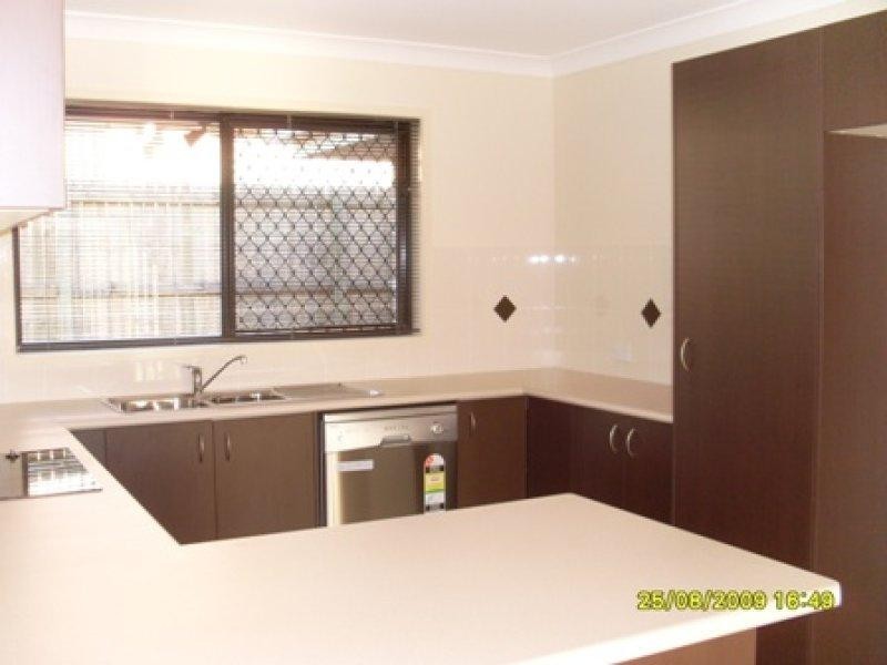 35 Tindle St, Redbank Plains QLD 4301