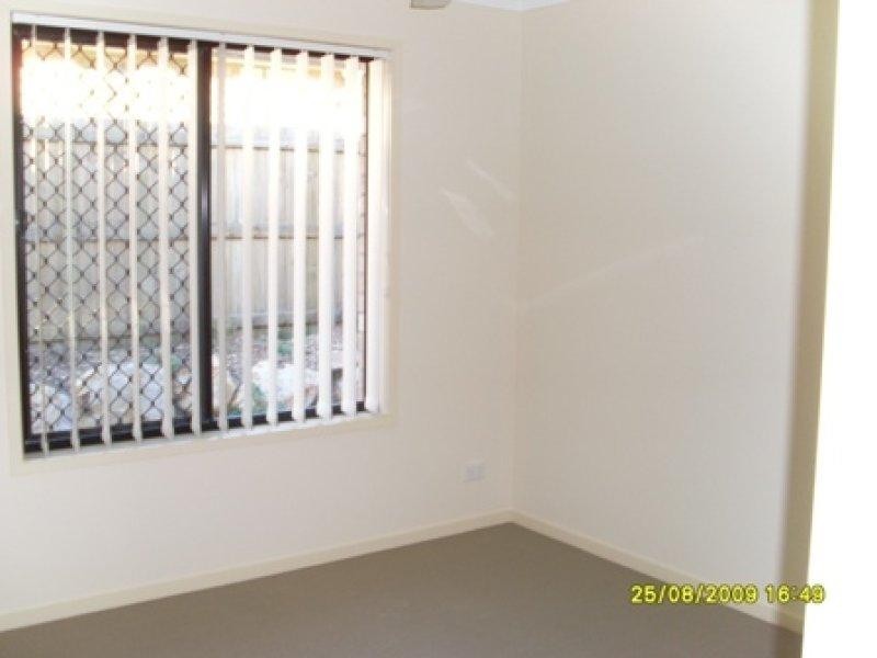 35 Tindle St, Redbank Plains QLD 4301