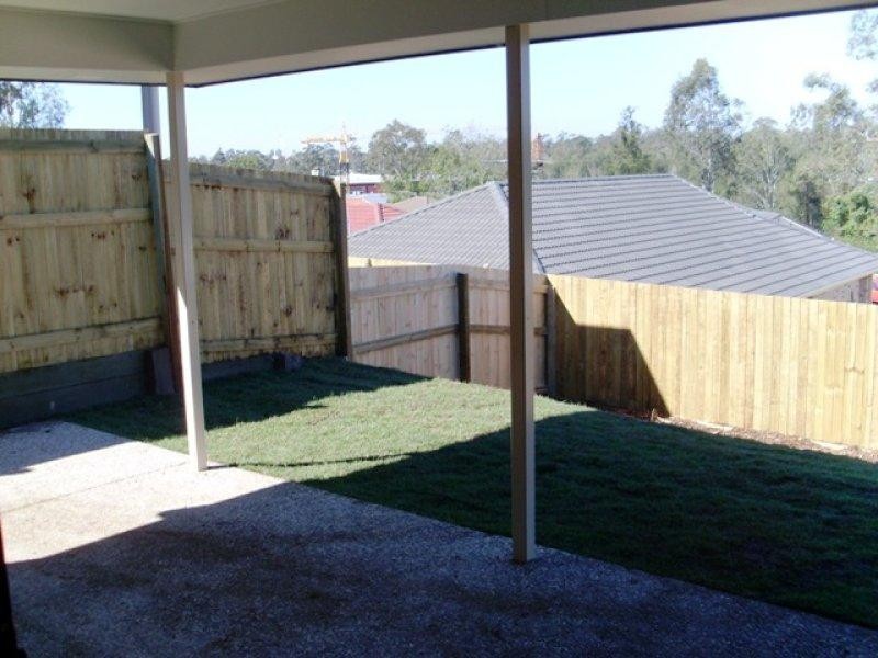 7 Eloise  Pl, Sumner QLD 4074