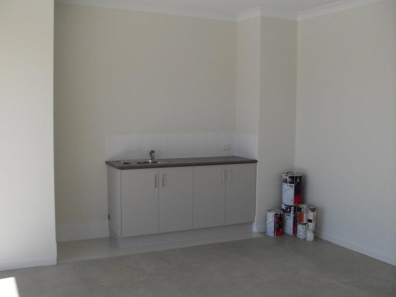 24 Freeman  St, North Lakes QLD 4509