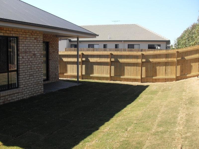 24 Freeman  St, North Lakes QLD 4509