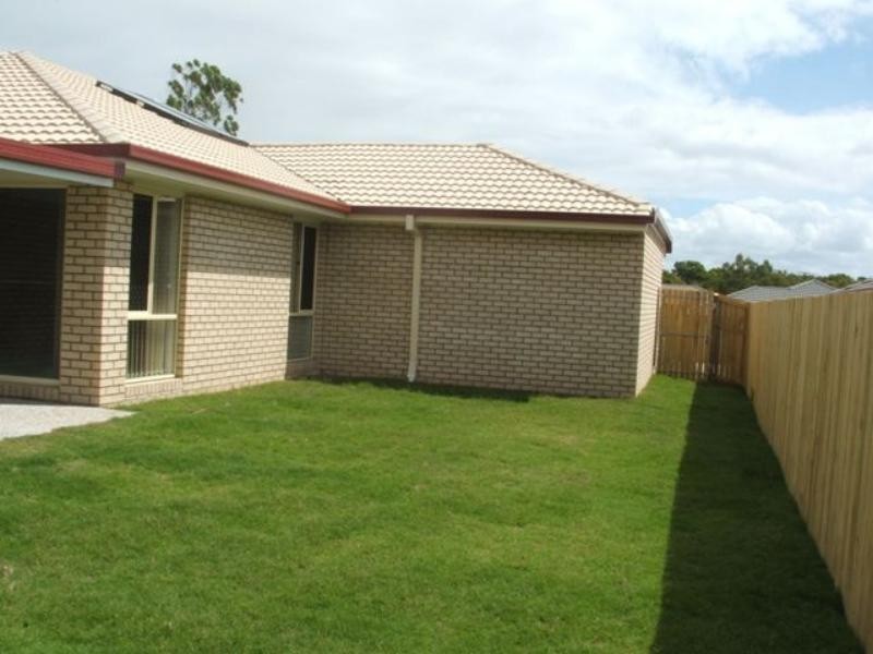 6 Fiddlewood St, Victoria Point QLD 4165