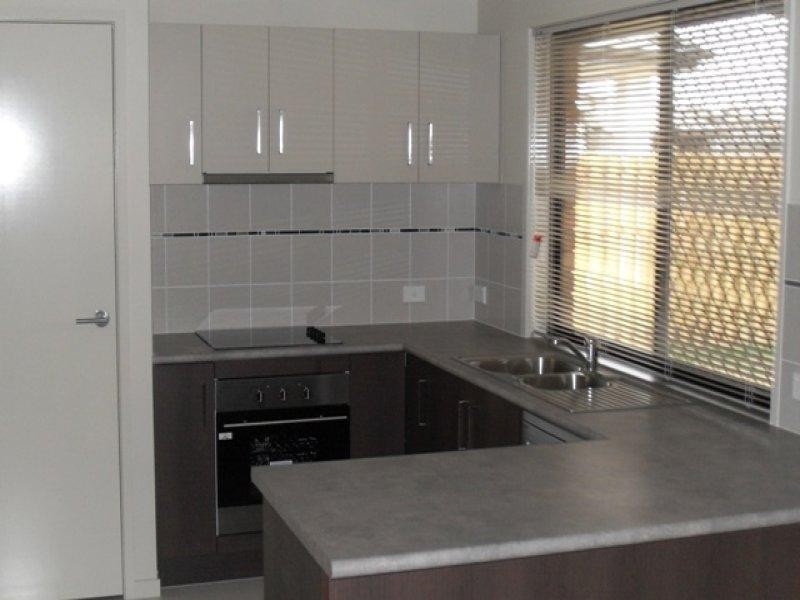 28 Lanagan  Cct, North Lakes QLD 4509