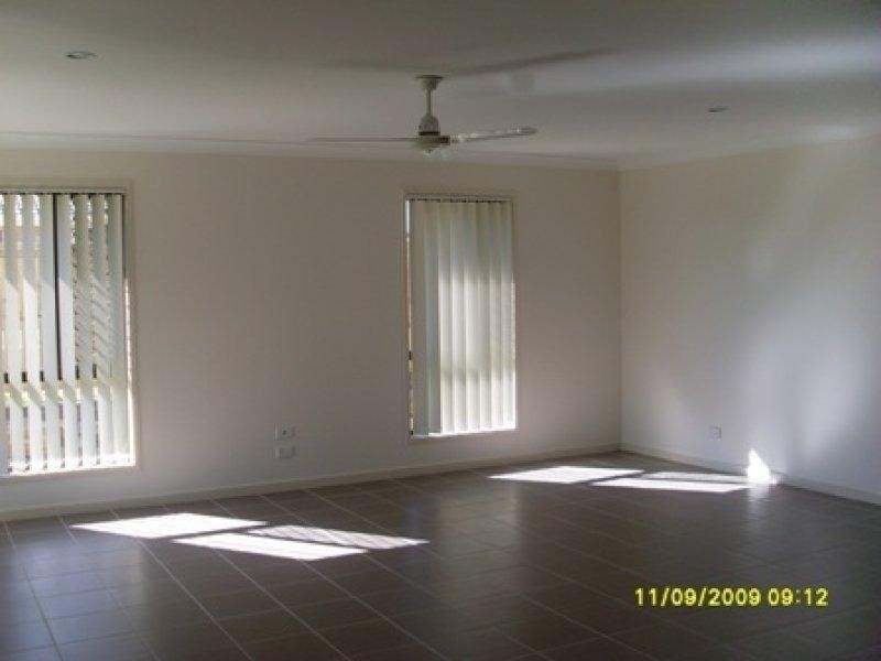 11 Patsy  Cres, Redbank Plains QLD 4301