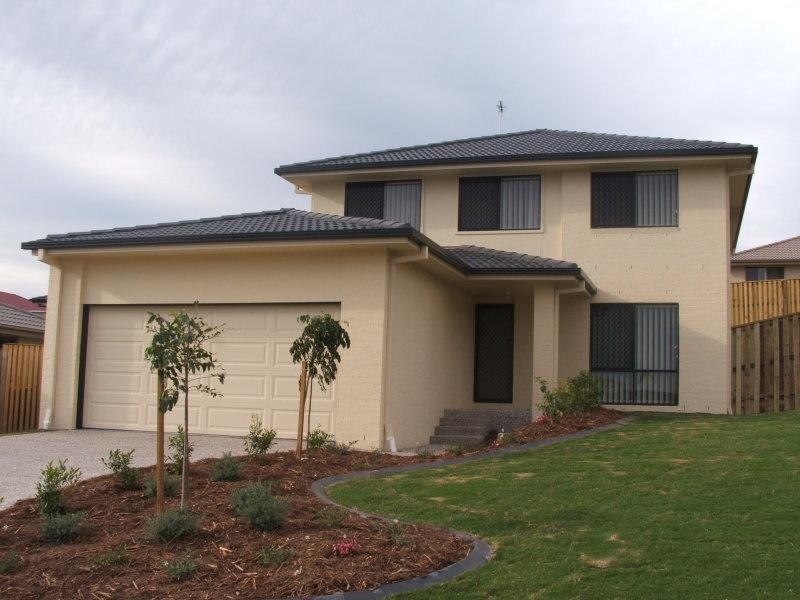 7 Beaumont  Cres, Pacific Pines QLD 4211