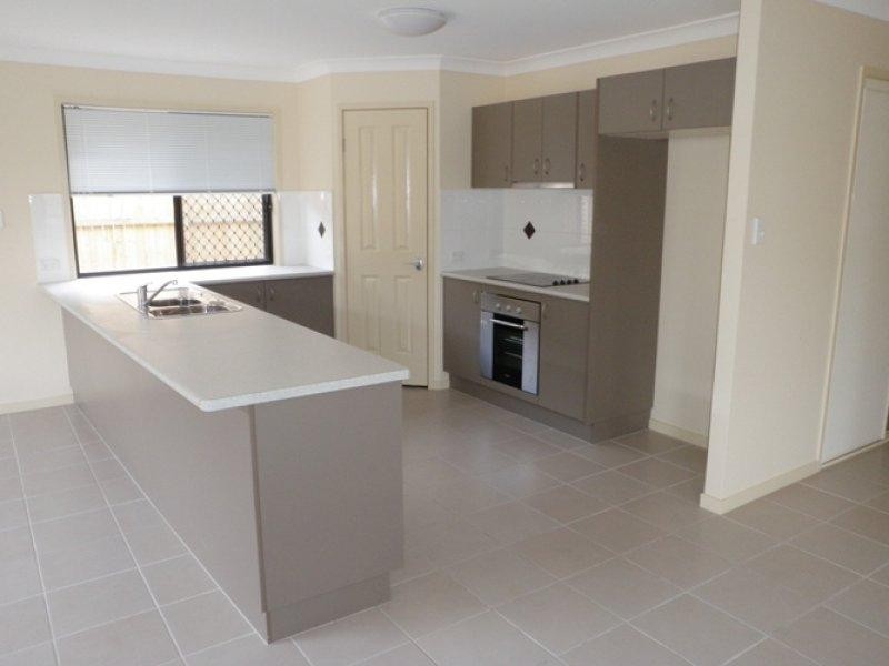 16 Castlewellan Cct, Warner QLD 4500