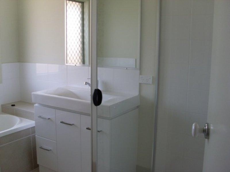 8 Nathan Cl, Redbank Plains QLD 4301