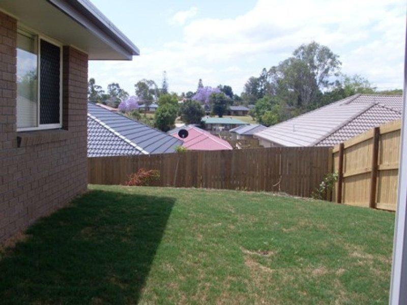 8 Nathan Cl, Redbank Plains QLD 4301