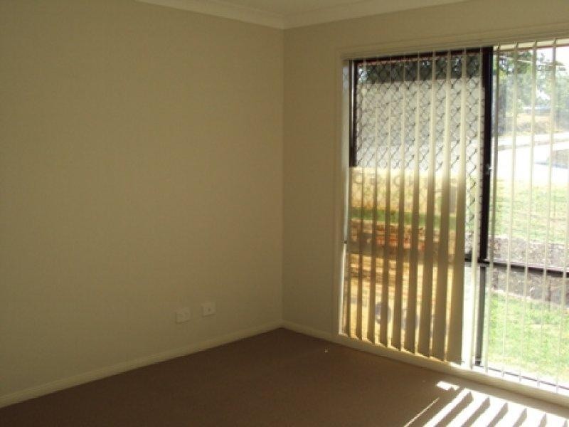 101 Tindle St, Redbank Plains QLD 4301