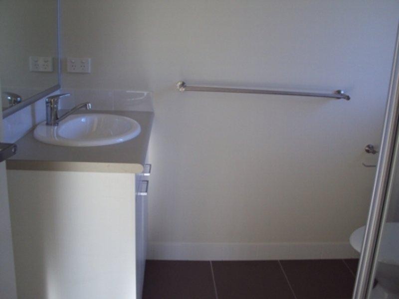 101 Tindle St, Redbank Plains QLD 4301