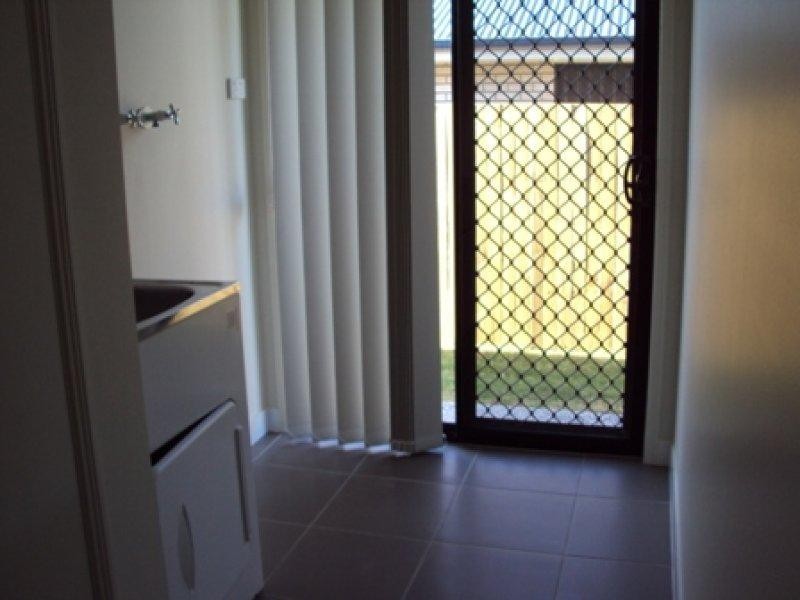 101 Tindle St, Redbank Plains QLD 4301