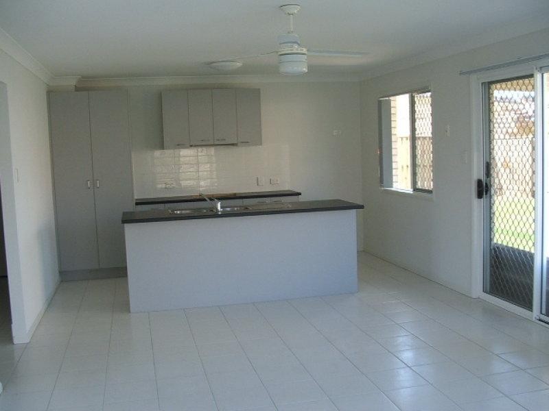 1 Kanangra Close Cl, Pacific Pines QLD 4211