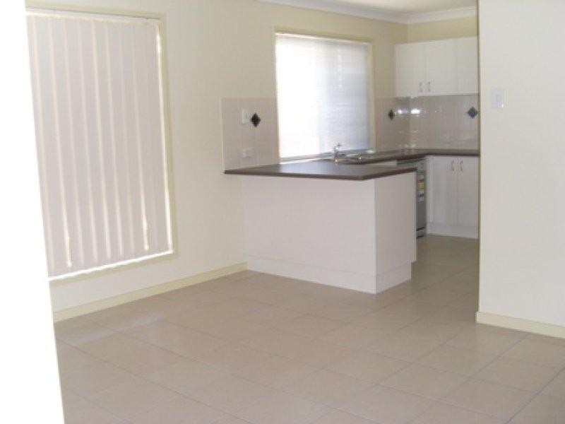 13 Patsy Cres, Redbank Plains QLD 4301